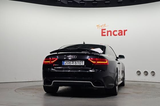 Audi RS5 4.2 FSI Quattro 8T3 — пробег 148 140 км — фото 4 из 5