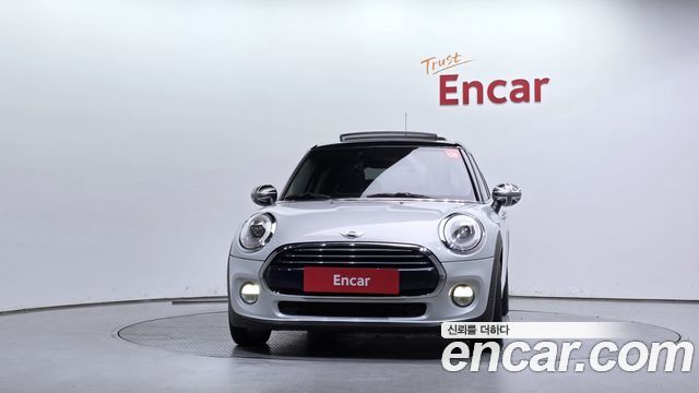 Mini Cooper 5Door Mid 3rd — пробег 125 709 км — фото 3 из 5