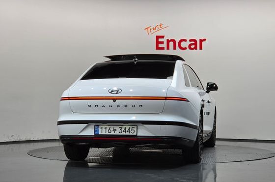 Hyundai Grandeur Calligraphy — пробег 16 070 км — фото 4 из 5