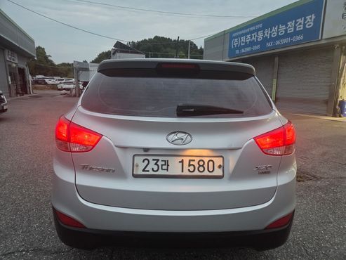 Hyundai Tucson Diesel 2WD X20 Smart — пробег 187 000 км — фото 5 из 5