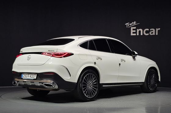 Mercedes-Benz GLC-Class GLC300 4MATIC Coupe — пробег 70 093 км — фото 2 из 5