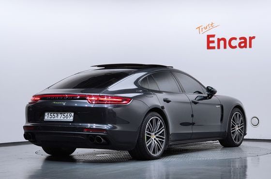 Porsche Panamera 2.9 AWD E-Hybrid — пробег 68 753 км — фото 4 из 5