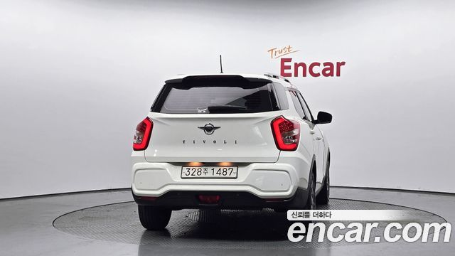 Ssangyong TIBOLI из Кореи Encar
