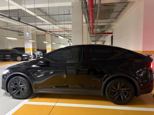 Tesla Model X AWD — пробег 11 000 км — фото 4 из 5