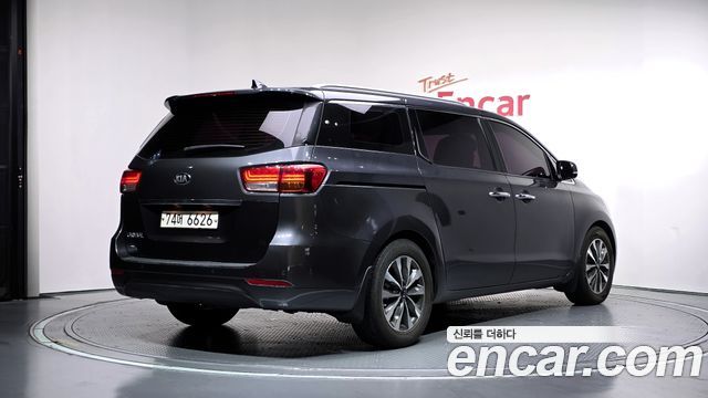 Kia Carnival из Кореи Encar
