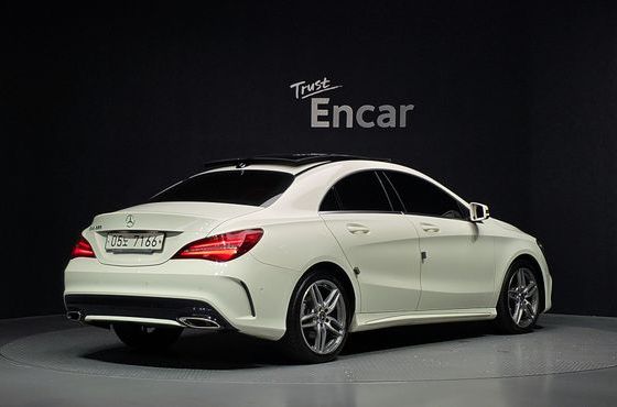 Mercedes-Benz CLA-Class CLA220 AMG Line — пробег 46 302 км — фото 2 из 5
