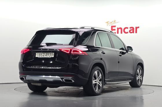Mercedes-Benz GLE-Class GLE300d 4MATIC — пробег 130 691 км — фото 2 из 5