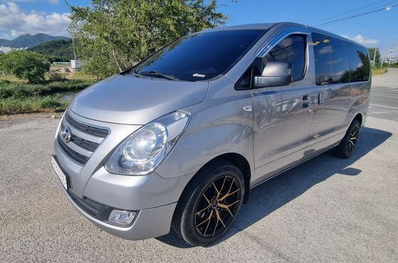 Hyundai Starex 5-Seater VAN Smart — пробег 253 000 км — фото 2 из 5