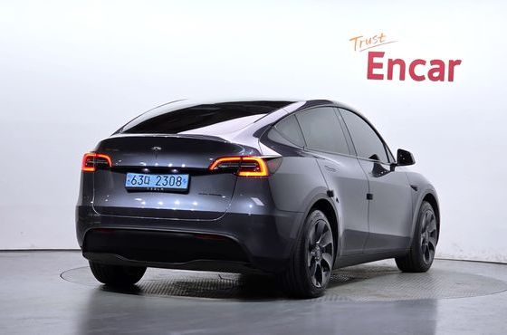 Tesla Model Y RWD — пробег 86 008 км — фото 2 из 5