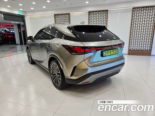 Lexus RX Luxury — пробег 56 563 км — фото 2 из 5