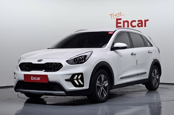 Kia Niro 1.6 HEV Prestige — пробег 62 004 км — фото 1 из 5
