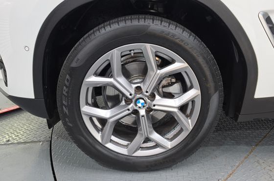 BMW X3 xDrive 20i — пробег 40 730 км — фото 5 из 5