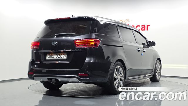 Kia Carnival из Кореи Encar