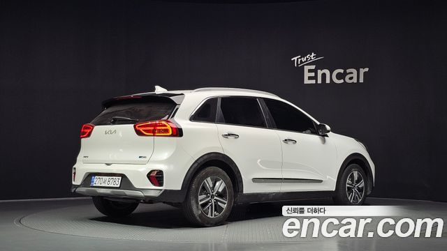 Kia Niro 1.6 HEV Noblesse — пробег 96 356 км — фото 2 из 5