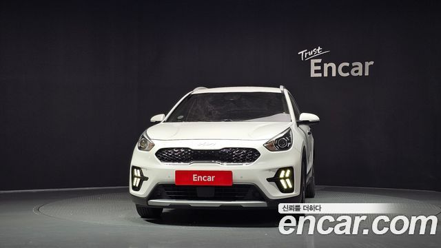 Kia Niro 1.6 HEV Noblesse — пробег 96 356 км — фото 3 из 5