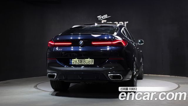 BMW X6 xDrive40i M Sport — пробег 12 518 км — фото 4 из 5