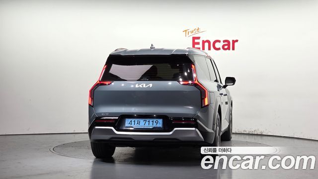 Kia EV9 из Кореи Encar