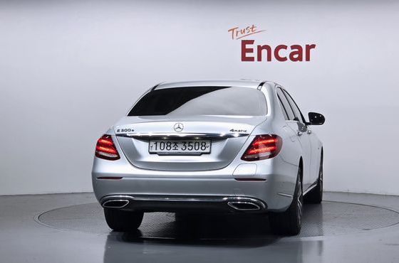 Mercedes-Benz E-Class E300e 4MATIC Exclusive — пробег 77 279 км — фото 4 из 5
