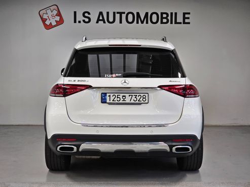 Mercedes-Benz GLE-Class GLE300d 4MATIC — пробег 61 000 км — фото 4 из 5