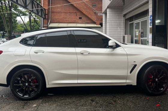 BMW X4 xDrive20i M Sport Pro Special Edition — пробег 1 550 км — фото 3 из 5