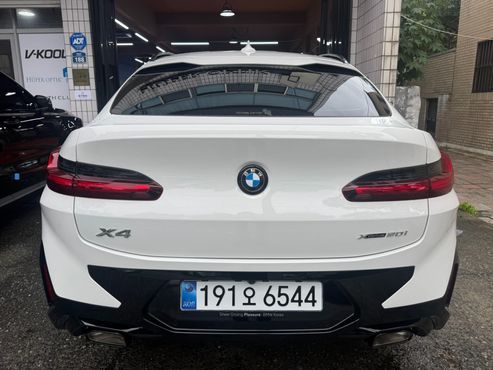 BMW X4 xDrive20i M Sport Pro Special Edition — пробег 1 550 км — фото 4 из 5