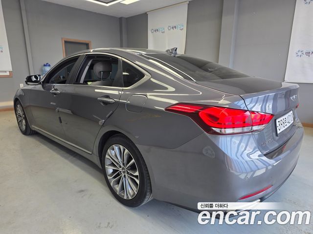 Hyundai Genesis из Кореи Encar