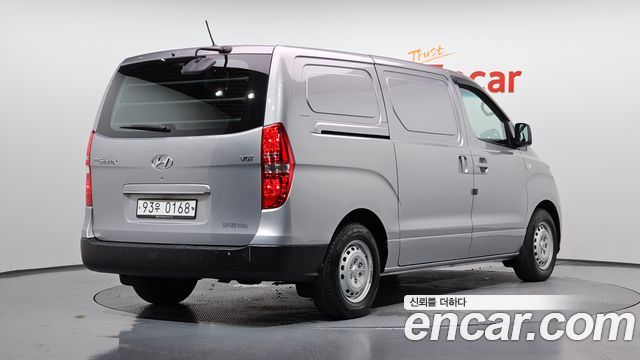 Hyundai Starex Van 3-Seater Style — пробег 533 720 км — фото 2 из 5