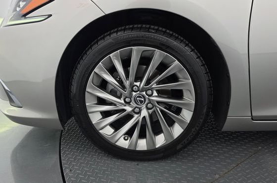 Lexus ES Executive — пробег 89 802 км — фото 5 из 5