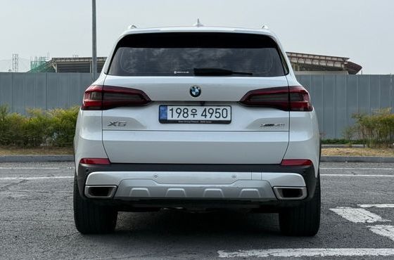 BMW X5 xDrive 40i xLine — пробег 44 825 км — фото 4 из 5
