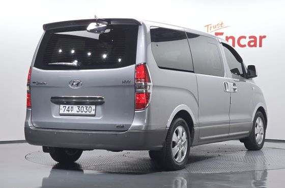 Hyundai Starex 11-Seater Wagon HVX VIP PACK — пробег 100 861 км — фото 2 из 5