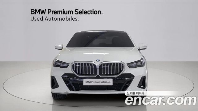 BMW 5-Series 530i xDrive M Sport — пробег 7 650 км — фото 3 из 5