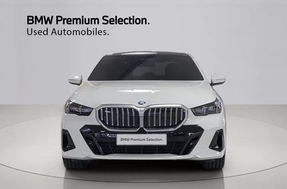 BMW 5-Series 530i xDrive M Sport — пробег 7 650 км — фото 3 из 5