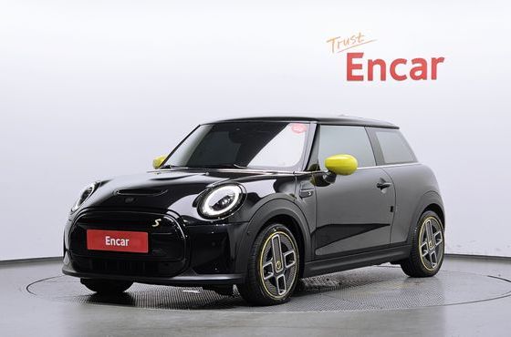 Mini Cooper SE Electric 3rd — пробег 50 542 км — фото 1 из 5