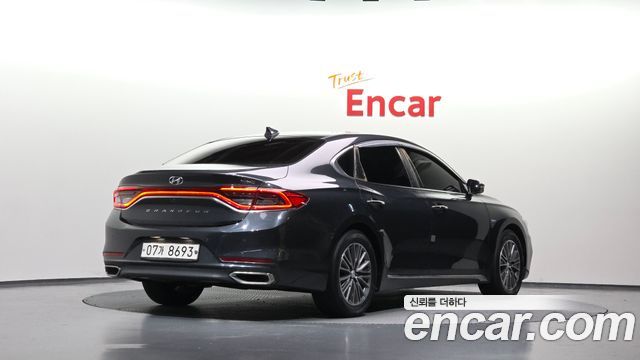 Hyundai Grandeur из Кореи Encar