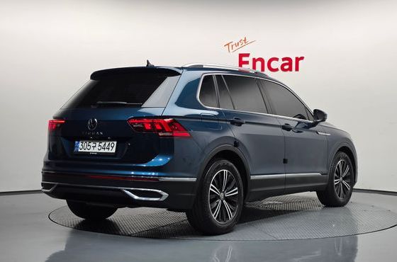 Volkswagen Tiguan 2.0 TDI Premium — пробег 53 725 км — фото 2 из 5