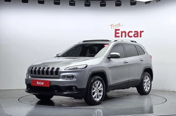 Jeep Cherokee 2.0 Diesel Longitude AWD — пробег 101 563 км — фото 1 из 5