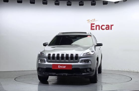 Jeep Cherokee 2.0 Diesel Longitude AWD — пробег 101 563 км — фото 3 из 5
