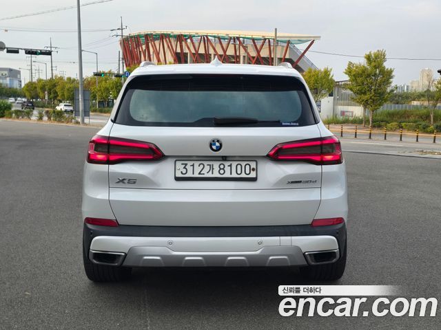 BMW X5 xDrive 30d xLine — пробег 144 000 км — фото 4 из 5