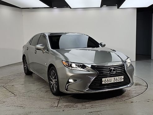 Lexus ES Supreme XV60 — пробег 90 891 км — фото 2 из 5