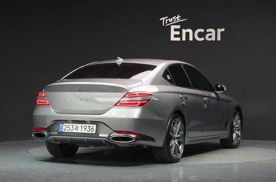 Genesis G70 Gasoline 2.5T 4WD — пробег 4 303 км — фото 2 из 5