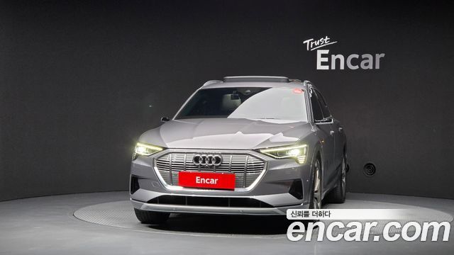 Audi e-tron 55 Quattro — пробег 98 413 км — фото 3 из 5