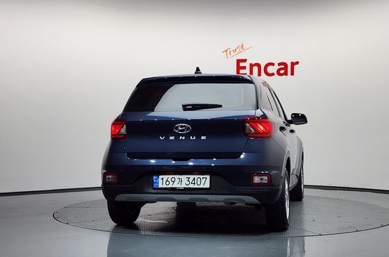 Hyundai Venue 1.6 Smart — пробег 5 801 км — фото 4 из 5