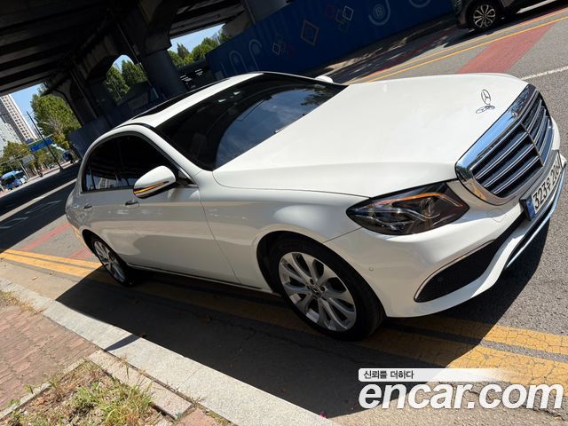 Mercedes-Benz E-Class из Кореи Encar