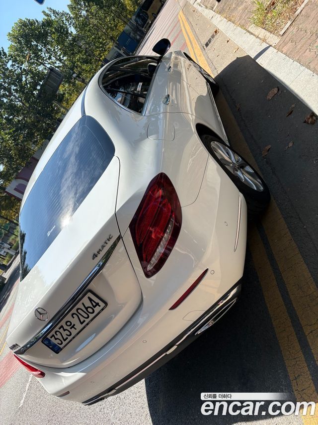 Mercedes-Benz E-Class из Кореи Encar