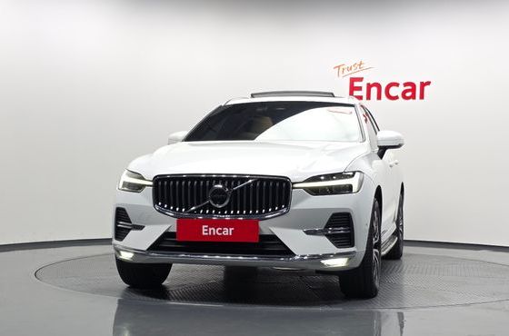 Volvo XC60 B5 Ultimate Bright — пробег 74 089 км — фото 3 из 5