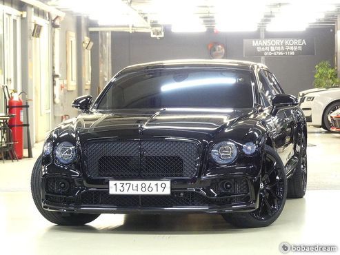 Bentley Flying Spur 4.0 S — пробег 7 990 км — фото 3 из 5