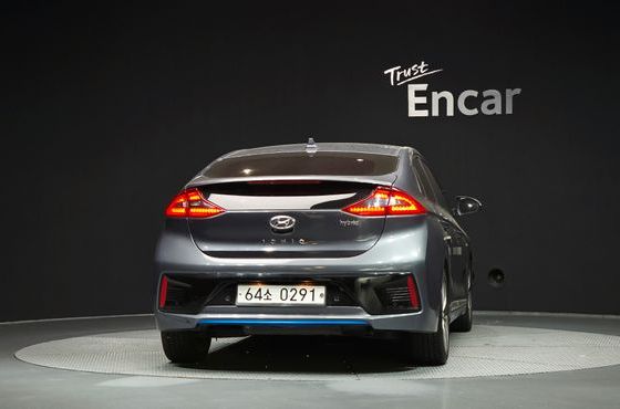 Hyundai Ioniq Q — пробег 127 360 км — фото 4 из 5