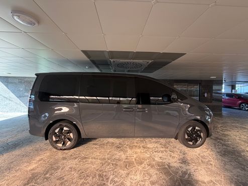 Hyundai Staria EV Lounge 11-Seater Prestige — пробег 400 км — фото 5 из 5