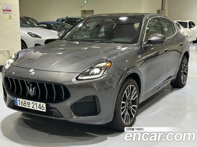 Maserati Grecale 2.0 AWD GT Type P — пробег 9 850 км — фото 1 из 5