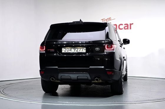 Land Rover Range Rover Sport 3.0 SDV6 HSE Dynamic — пробег 126 475 км — фото 4 из 5